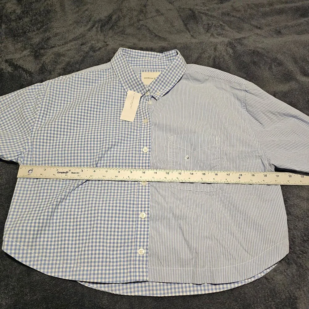 **NWT** Women’s American Eagle Long Sleeve Button Front Cropped Shirt, Medium